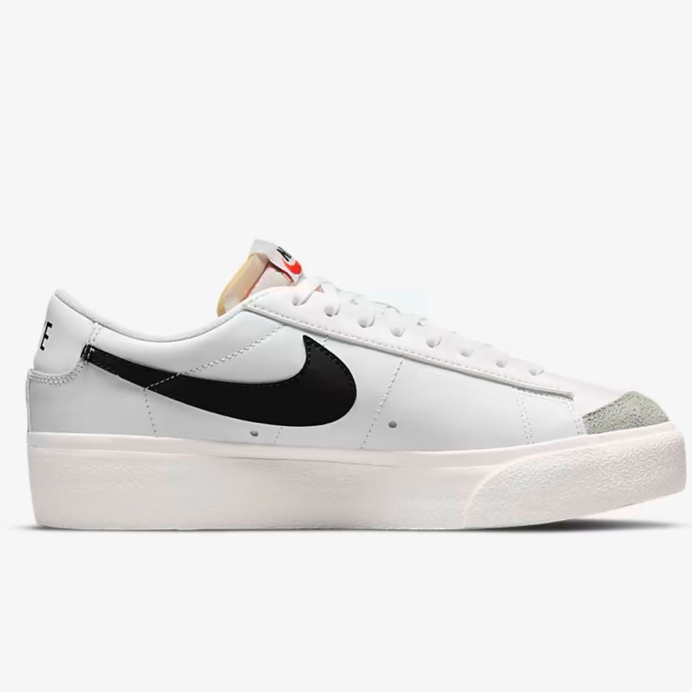 Nike Blazer Low Platform - Picture 2 of 3